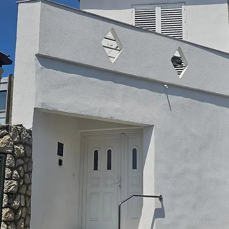 Luxury Sensation Spacious & Free Private Garage Lejlighed
