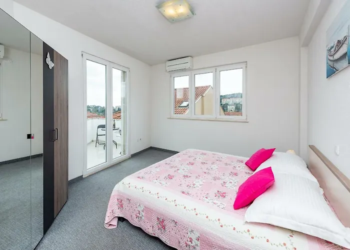 Luxury Sensation Spacious & Free Private Garage *