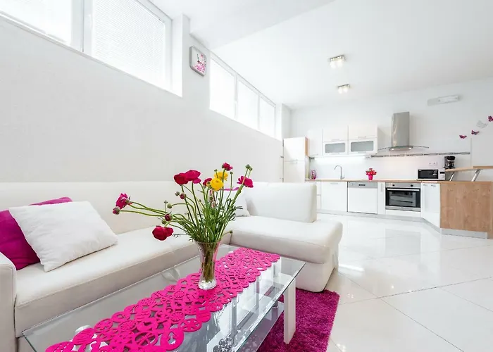 Luxury Sensation Spacious & Free Private Garage Appartement Dubrovnik