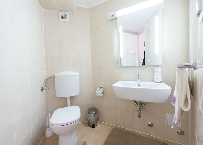 Luxury Sensation Spacious & Free Private Garage *