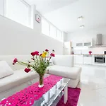 Luxury Sensation Spacious & Free Private Garage 아파트 두브로브니크