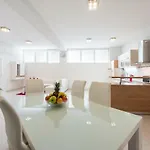 Luxury Sensation Spacious & Free Private Garage 아파트 두브로브니크