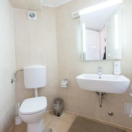 Luxury Sensation Spacious & Free Private Garage *