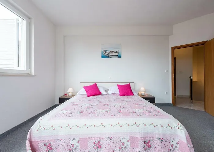 Апартаменты Luxury Sensation Spacious & Free Private Garage Дубровник