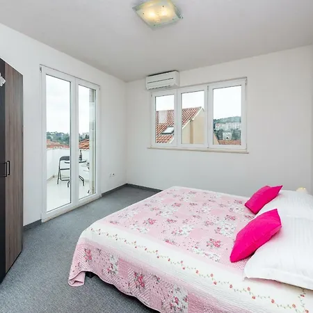 Luxury Sensation Spacious & Free Private Garage *